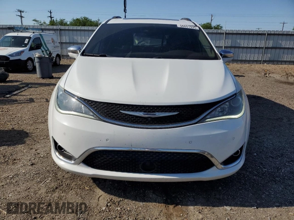 2017 Chrysler Pacifica Limited z VIN 2C4RC1GG5HR591807, wystawiony jako Copart lot #56651935 z przebiegiem 163 948 mil mil oraz Szkoda całkowita • Salvage title. Historia ofert i sprzedaży dostępna na DreamBid. Obrazek 5.