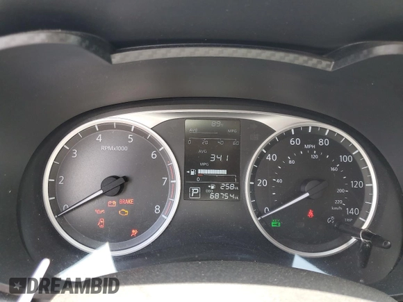 2020 Nissan Versa S z VIN 3N1CN8DV2LL916126, wystawiony jako Copart lot #56963015 z przebiegiem 68 754 mil mil oraz Szkoda całkowita • Salvage title. Historia ofert i sprzedaży dostępna na DreamBid. Obrazek 9.