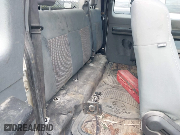 2011 Ford F-250 XL с VIN 1FT7X2B60BEA52497, выставлен на аукционе IAAI как лот 42223000 с пробегом 231 094 миль миль и . История ставок и продаж доступна на DreamBid. Изображение 8.