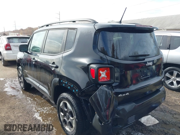2015 Jeep Renegade Latitude with VIN ZACCJBBH2FPC25869, listed as a IAAI auction lot 40734359 with 128,475 mi miles. Bid and sale history available at carsss.com. Image 6.