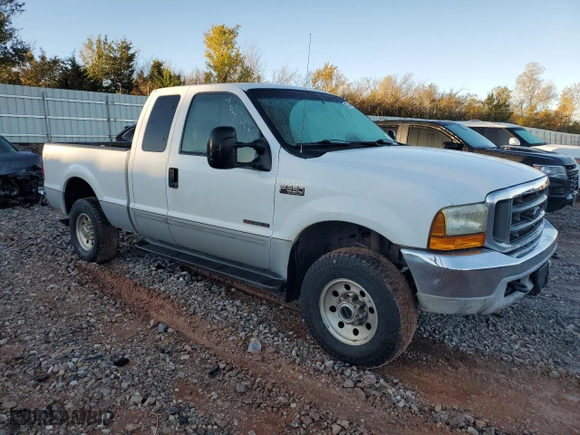 2000 Ford Super Duty F-250 XL with VIN 1FTNX21F1YED22550, listed as a Copart auction lot 81525114 with 237,688 mi miles and Salvage Title. Bid and sale history available at carsss.com. Image 4.