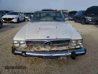 1980 Mercedes-Benz SL with VIN 10704412062529, listed as a Copart auction lot 77941784 with Not provided miles and Salvage title. Bid and sale history available at DreamBid. Image 5.