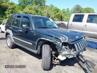 2006 Jeep Liberty Sport z VIN 1J4GK48K66W122836, wystawiony jako IAAI lot #42141978 z przebiegiem 188 952 mil mil oraz . Historia ofert i sprzedaży dostępna na DreamBid. Obrazek 1.