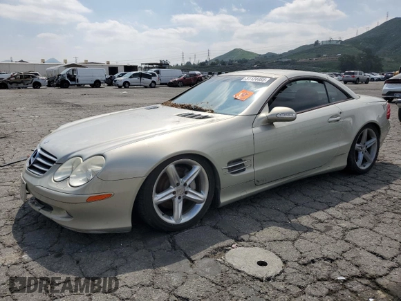 2003 Mercedes-Benz SL 500 z VIN WDBSK75F03F013100, wystawiony jako Copart lot #51124485 z przebiegiem Nie podano mil oraz Czysty tytuł • Clean title. Historia ofert i sprzedaży dostępna na DreamBid. Obrazek 1.