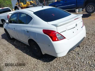 2015 Nissan Versa SV with VIN 3N1CN7AP0FL931860, listed as a IAAI auction lot 41929337 with 148,432 mi miles. Bid and sale history available at carsss.com. Image 3.