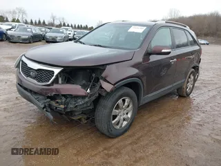 2011 Kia Sorento LX with VIN 5XYKT4A15BG158099, listed as a IAAI auction lot 41641344 with 171,289 mi miles. Bid and sale history available at carsss.com. Image 2.