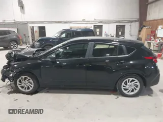 2025 Subaru Impreza z VIN JF1GUABC7S8207544, wystawiony jako IAAI lot #42030522 z przebiegiem 3020 mil mil oraz . Historia ofert i sprzedaży dostępna na DreamBid. Obrazek 14.