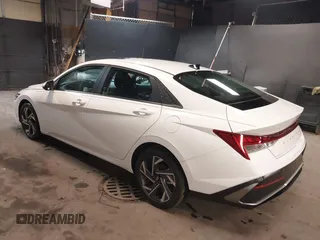 2025 Hyundai Elantra SEL Convenience z VIN KMHLS4DG2SU895603, wystawiony jako IAAI lot #41418366 z przebiegiem 209 mil mil oraz . Historia ofert i sprzedaży dostępna na DreamBid. Obrazek 3.