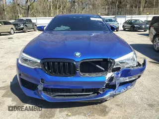 2019 BMW M5 Competition z VIN WBSJF0C55KB284512, wystawiony jako Copart lot #49328765 z przebiegiem Nie podano mil oraz Szkoda całkowita • Salvage title. Historia ofert i sprzedaży dostępna na DreamBid. Obrazek 5.