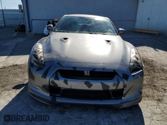2010 Nissan GT-R Premium с VIN JN1AR5EF5AM231400, выставлен на аукционе Copart как лот 80461074 с пробегом 53 103 миль миль и Списание • Salvage title. История ставок и продаж доступна на DreamBid. Изображение 5.