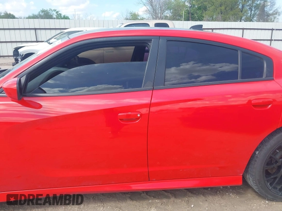 2020 Dodge Charger R/T z VIN 2C3CDXCT2LH106714, wystawiony jako IAAI lot #41860126 z przebiegiem 128 195 mil mil oraz . Historia ofert i sprzedaży dostępna na DreamBid. Obrazek 14.