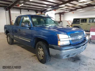 2003 Chevrolet Silverado 1500 LS with VIN 2GCEK19V031270780, listed as a IAAI auction lot 41820534 with 190,019 mi miles. Bid and sale history available at carsss.com. Image 1.