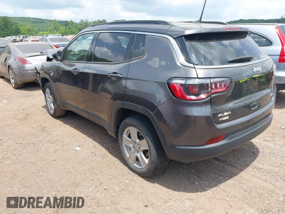 2022 Jeep Compass Latitude с VIN 3C4NJDBB3NT147304, выставлен на аукционе IAAI как лот 42420712 с пробегом 44 768 миль миль и . История ставок и продаж доступна на DreamBid. Изображение 3.
