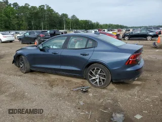 2020 Volvo S60 Momentum with VIN 7JR102FK6LG065019, listed as a Copart auction lot 59084944 with 40,449 mi miles and Salvage Title. Bid and sale history available at carsss.com. Image 2.