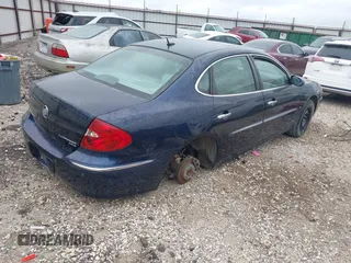 2007 Buick LaCrosse CXS with VIN 2G4WE587X71145017, listed as a IAAI auction lot 41883190 with 207,547 mi miles. Bid and sale history available at carsss.com. Image 4.