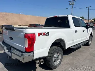 2019 Ford F-250 XL with VIN 1FT7W2BT2KEC69140, listed as a IAAI auction lot 42694306 with 50,655 mi miles and . Bid and sale history available at DreamBid. Image 9.