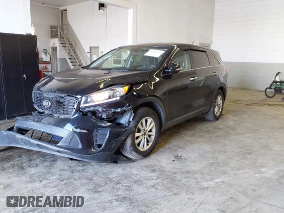 2019 Kia Sorento LX with VIN 5XYPG4A30KG513370, listed as a IAAI auction lot 41548759 with 81,429 mi miles. Bid and sale history available at carsss.com. Image 2.