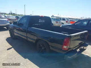 2002 Chevrolet Silverado 1500 with VIN 1GCEC14W32Z105146, listed as a IAAI auction lot 41778514 with 218,276 mi miles. Bid and sale history available at carsss.com. Image 3.
