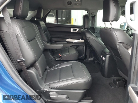 2022 Ford Explorer XLT with VIN 1FMSK7DH7NGC02324, listed as a Copart auction lot 55757885 with 19,078 mi miles and Salvage title. Bid and sale history available at DreamBid. Image 11.