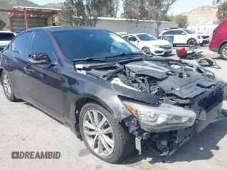 2016 Infiniti Q50 3.0t Premium with VIN JN1EV7AP5GM304586, listed as a IAAI auction lot 41841233 with 103,051 mi miles. Bid and sale history available at carsss.com. Image 1.