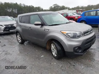 2017 Kia Soul with VIN KNDJN2A25H7501924, listed as a IAAI auction lot 41560328 with 116,642 mi miles. Bid and sale history available at carsss.com. Image 1.