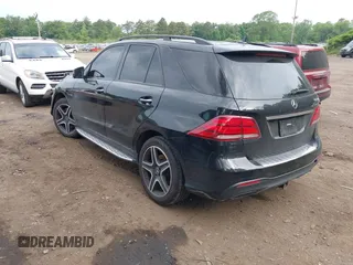 2017 Mercedes-Benz GLE 43 AMG с VIN 4JGDA6EB6HA959190, выставлен на аукционе IAAI как лот 42463806 с пробегом 106 420 миль миль и . История ставок и продаж доступна на DreamBid. Изображение 3.