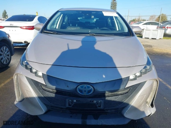 2020 Toyota Prius Prime LE with VIN JTDKARFP8L3148303, listed as a IAAI auction lot 41318465 with NaN miles. Bid and sale history available at carsss.com. Image 12.