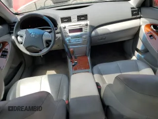 2011 Toyota Camry LE z VIN 4T4BF3EK9BR141844, wystawiony jako Copart lot #60490655 z przebiegiem 180 131 mil mil oraz Szkoda całkowita • Salvage title. Historia ofert i sprzedaży dostępna na DreamBid. Obrazek 8.