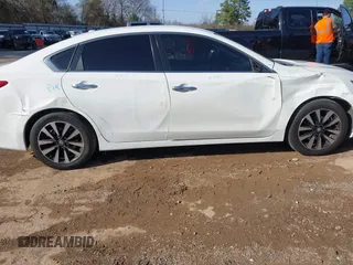 2018 Nissan Altima SV with VIN 1N4AL3APXJC167187, listed as a IAAI auction lot 41725188 with 173,377 mi miles and . Bid and sale history available at DreamBid. Image 6.