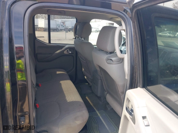 2009 Nissan Frontier SE with VIN 1N6AD07U89C405310, listed as a IAAI auction lot 41920771 with 271,894 mi miles. Bid and sale history available at carsss.com. Image 8.