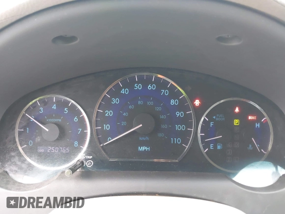 2006 Toyota Sienna LE with VIN 5TDBA23C16S059829, listed as a IAAI auction lot 42262500 with 250,765 mi miles and . Bid and sale history available at DreamBid. Image 7.