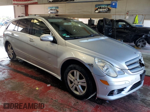 2008 Mercedes-Benz R 3.5L with VIN 4JGCB65E88A064044, listed as a Copart auction lot 61791755 with 192,038 mi miles and Clean title. Bid and sale history available at DreamBid. Image 4.