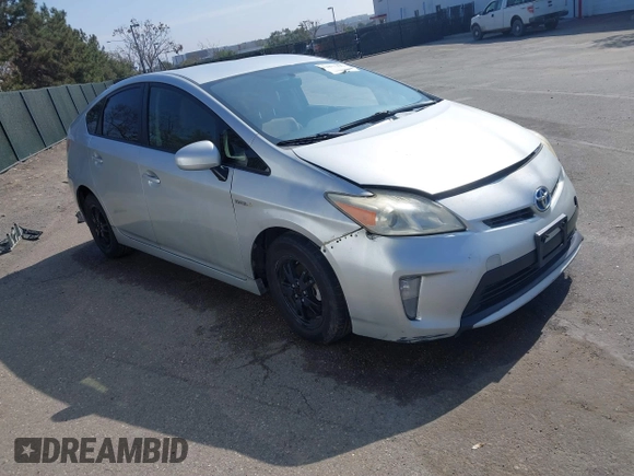 2015 Toyota Prius Four z VIN JTDKN3DU8F0484985, wystawiony jako IAAI lot #41871416 z przebiegiem 330 021 mil mil oraz . Historia ofert i sprzedaży dostępna na DreamBid. Obrazek 1.