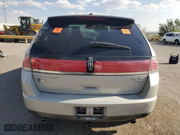 2007 Lincoln MKX z VIN 2LMDU88C07BJ26919, wystawiony jako Copart lot #55778005 z przebiegiem Nie podano mil oraz Szkoda całkowita • Salvage title. Historia ofert i sprzedaży dostępna na DreamBid. Obrazek 6.