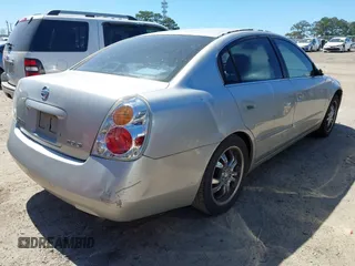 2003 Nissan Altima S with VIN 1N4AL11D63C273066, listed as a IAAI auction lot 41862920 with 247,680 mi miles. Bid and sale history available at carsss.com. Image 4.