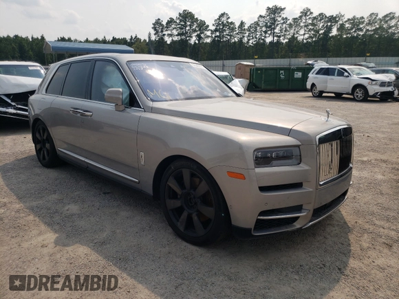2020 Rolls-Royce Cullinan z VIN SLATV4C03LU202157, wystawiony jako Copart lot #51245311 z przebiegiem Nie podano mil oraz Szkoda całkowita • Salvage title. Historia ofert i sprzedaży dostępna na DreamBid. Obrazek 1.
