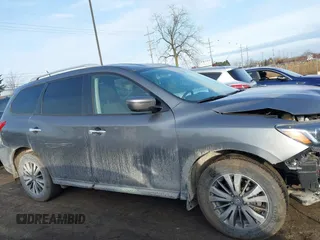 2018 Nissan Pathfinder SL with VIN 5N1DR2MM7JC626401, listed as a IAAI auction lot 40964722 with 89,557 mi miles and . Bid and sale history available at DreamBid. Image 13.