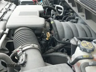 2020 Chevrolet Silverado 1500 Custom z VIN 1GCRWBEH8LZ354185, wystawiony jako IAAI lot #43002123 z przebiegiem 82 610 mil mil oraz . Historia ofert i sprzedaży dostępna na DreamBid. Obrazek 19.