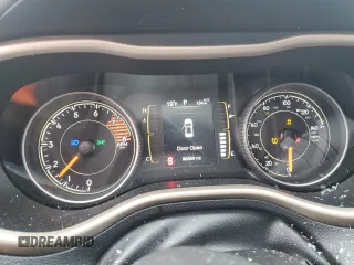 2017 Jeep Cherokee Altitude z VIN 1C4PJMAS8HW651372, wystawiony jako Copart lot #46020415 z przebiegiem 96 850 mil mil oraz Czysty tytuł • Clean title. Historia ofert i sprzedaży dostępna na DreamBid. Obrazek 9.