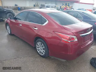 2013 Nissan Altima 2.5 SL with VIN 1N4AL3AP3DN583090, listed as a IAAI auction lot 41905701 with 184,104 mi miles. Bid and sale history available at carsss.com. Image 3.