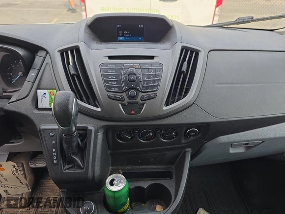 2018 Ford Transit z VIN 1FTYR1YGXJKB43964, wystawiony jako IAAI lot #42815010 z przebiegiem 118 564 mil mil oraz . Historia ofert i sprzedaży dostępna na DreamBid. Obrazek 23.