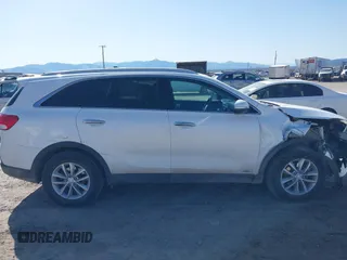 2017 Kia Sorento LX с VIN 5XYPGDA56HG191084, выставлен на аукционе IAAI как лот 42087432 с пробегом 74 159 миль миль и . История ставок и продаж доступна на DreamBid. Изображение 13.