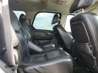 2008 Cadillac Escalade z VIN 1GYEC63818R223070, wystawiony jako Copart lot #60826455 z przebiegiem Nie podano mil oraz Czysty tytuł • Clean title. Historia ofert i sprzedaży dostępna na DreamBid. Obrazek 11.
