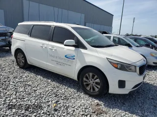 2015 Kia Sedona LX with VIN KNDMB5C17F6027845, listed as a Copart auction lot 53519545 with 219,192 mi miles and Clean Title. Bid and sale history available at carsss.com. Image 4.