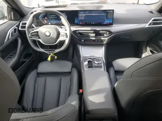2025 BMW 4 Series 430i xDrive with VIN WBA53DB00SCS31111, listed as a Copart auction lot 84764484 with 4,724 mi miles and Clean Title. Bid and sale history available at DreamBid. Image 8.