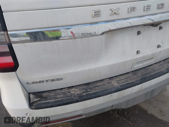 2023 Ford Expedition Max Limited с VIN 1FMJK1K83PEA50648, выставлен на аукционе IAAI как лот 41396774 с пробегом 50 737 миль миль и . История ставок и продаж доступна на DreamBid. Изображение 19.