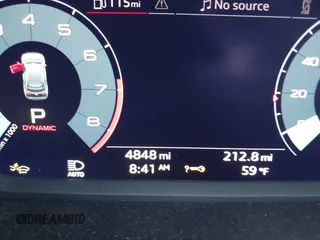 2024 Audi Q3 S line Premium Plus z VIN WA1EECF30R1173836, wystawiony jako IAAI lot #42044971 z przebiegiem 4848 mil mil oraz . Historia ofert i sprzedaży dostępna na DreamBid. Obrazek 15.