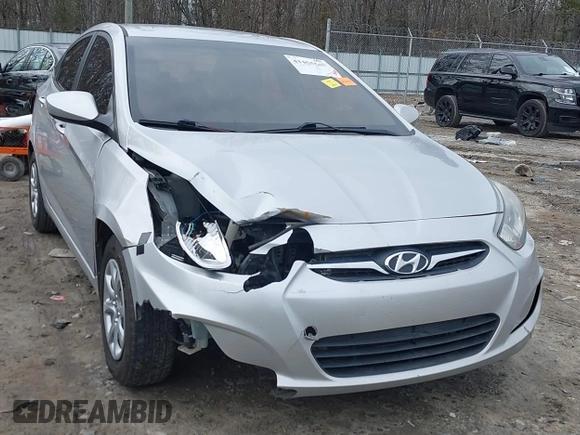 2012 Hyundai Accent GLS z VIN KMHCT4AE5CU242474, wystawiony jako IAAI lot #41455547 z przebiegiem 163 199 mil mil oraz . Historia ofert i sprzedaży dostępna na DreamBid. Obrazek 6.