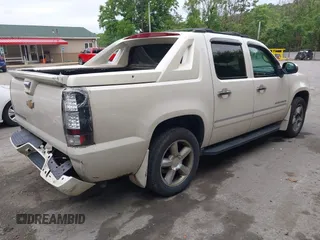 2012 Chevrolet Avalanche LTZ with VIN 3GNTKGE76CG218103, listed as a IAAI auction lot 42514029 with 167,593 mi miles and . Bid and sale history available at DreamBid. Image 4.