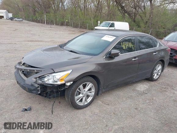 2015 Nissan Altima SV with VIN 1N4AL3AP0FC222916, listed as a IAAI auction lot 41983997 with 133,088 mi miles and . Bid and sale history available at carsss.com. Image 2.